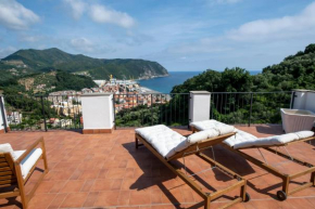 100b - VILLA Ginestra, ampia Terrazza 120m2 vista mare 10 minuti a piedi spiaggia, 3 camere da letto